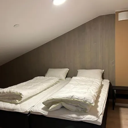 Pa Helgatun Fjellpensjonat As I Myrkdalen Vossestrand