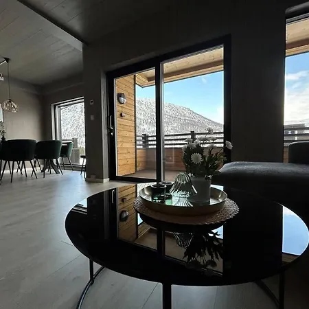 Pa Helgatun Fjellpensjonat As I Myrkdalen