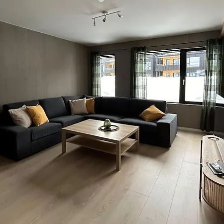 Pa Helgatun Fjellpensjonat As I Myrkdalen