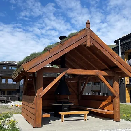 Pa Helgatun Fjellpensjonat As I Myrkdalen Apartment Vossestrand