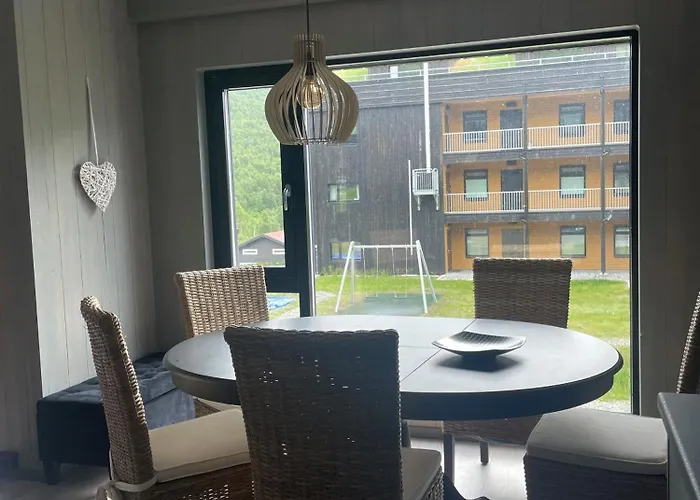 Pa Helgatun Fjellpensjonat As I Myrkdalen * Vossestrand